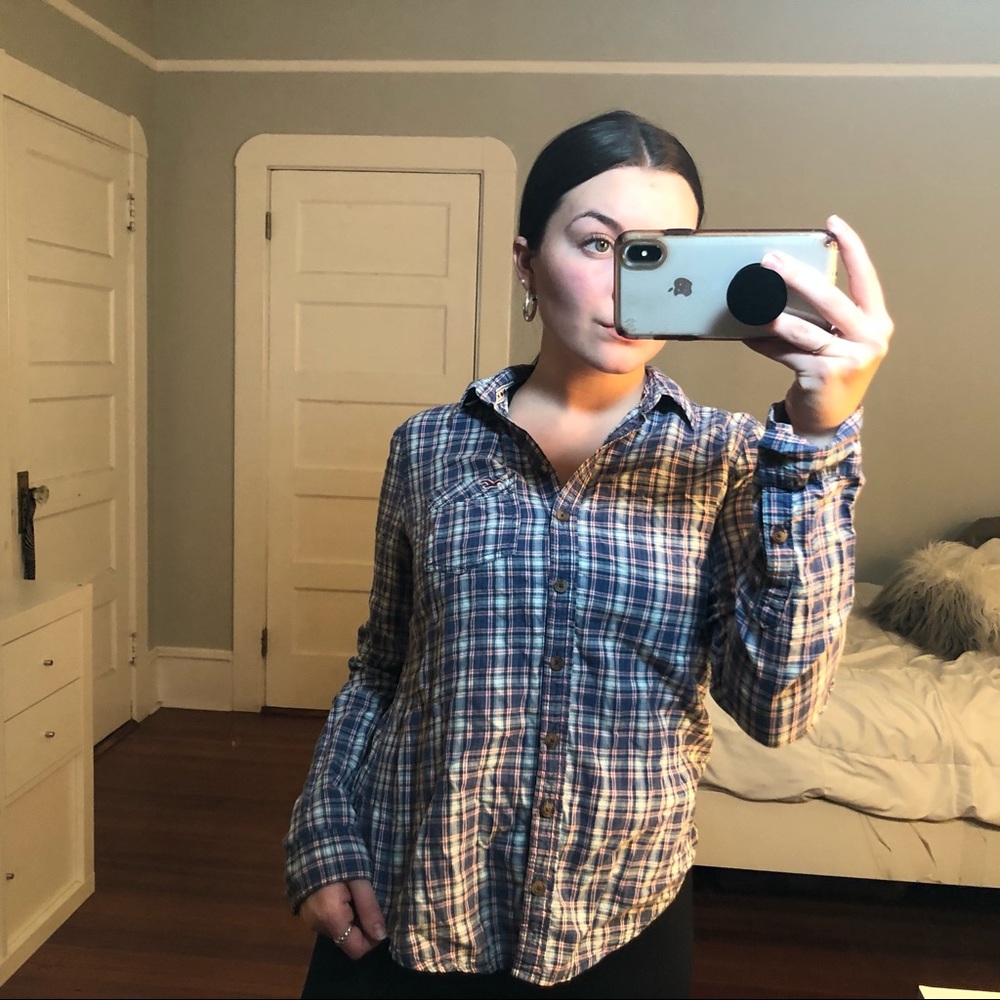 HOLLISTER PLAID BUTTON UP SHIRT